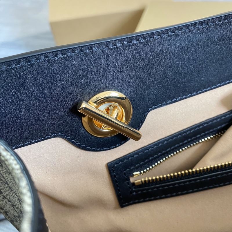 Gvc*1 tote bags